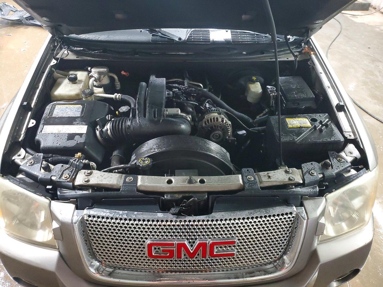 2005 GMC ENVOY DENALI photo 11
