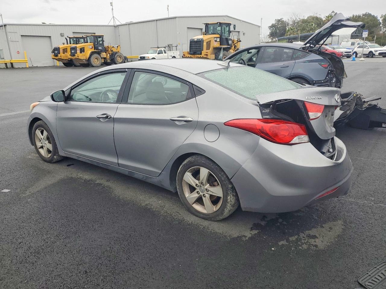 2013 HYUNDAI ELANTRA GLS photo 2