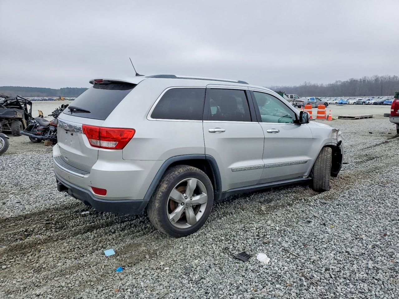 2012 JEEP GRAND CHEROKEE LIMITED photo 3