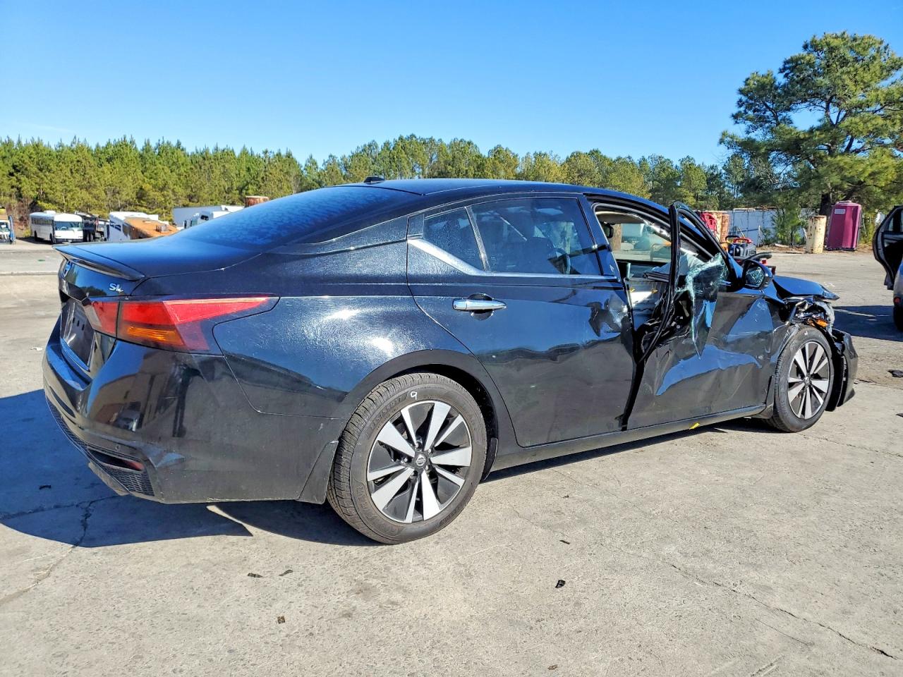 2019 NISSAN ALTIMA photo 5
