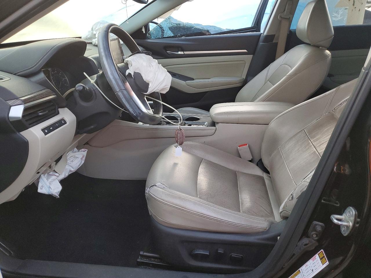2019 NISSAN ALTIMA photo 13