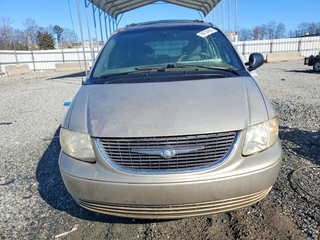 2002 CHRYSLER TOWN & COUNTRY LX photo 5