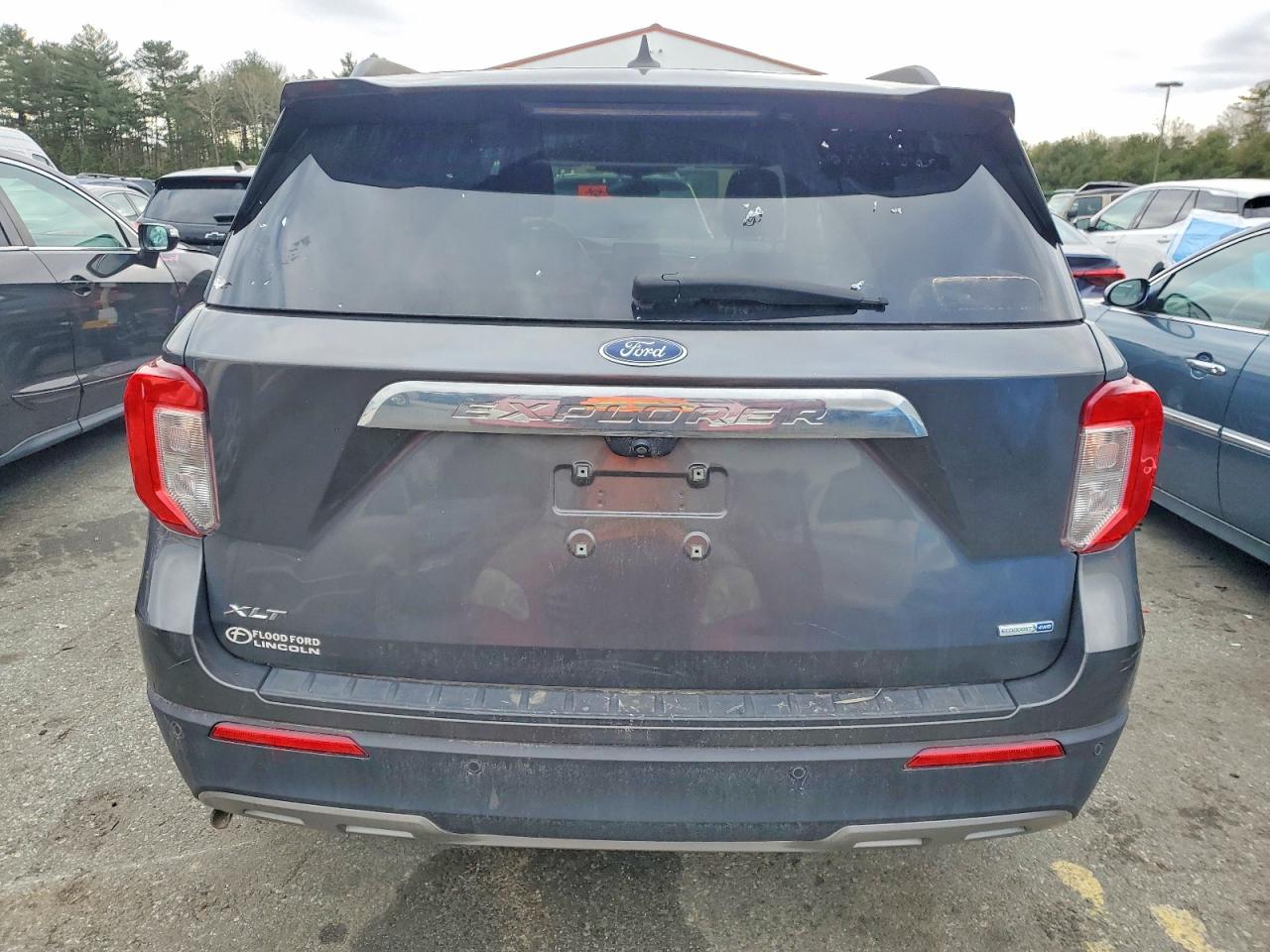 2020 FORD EXPLORER XLT photo 11