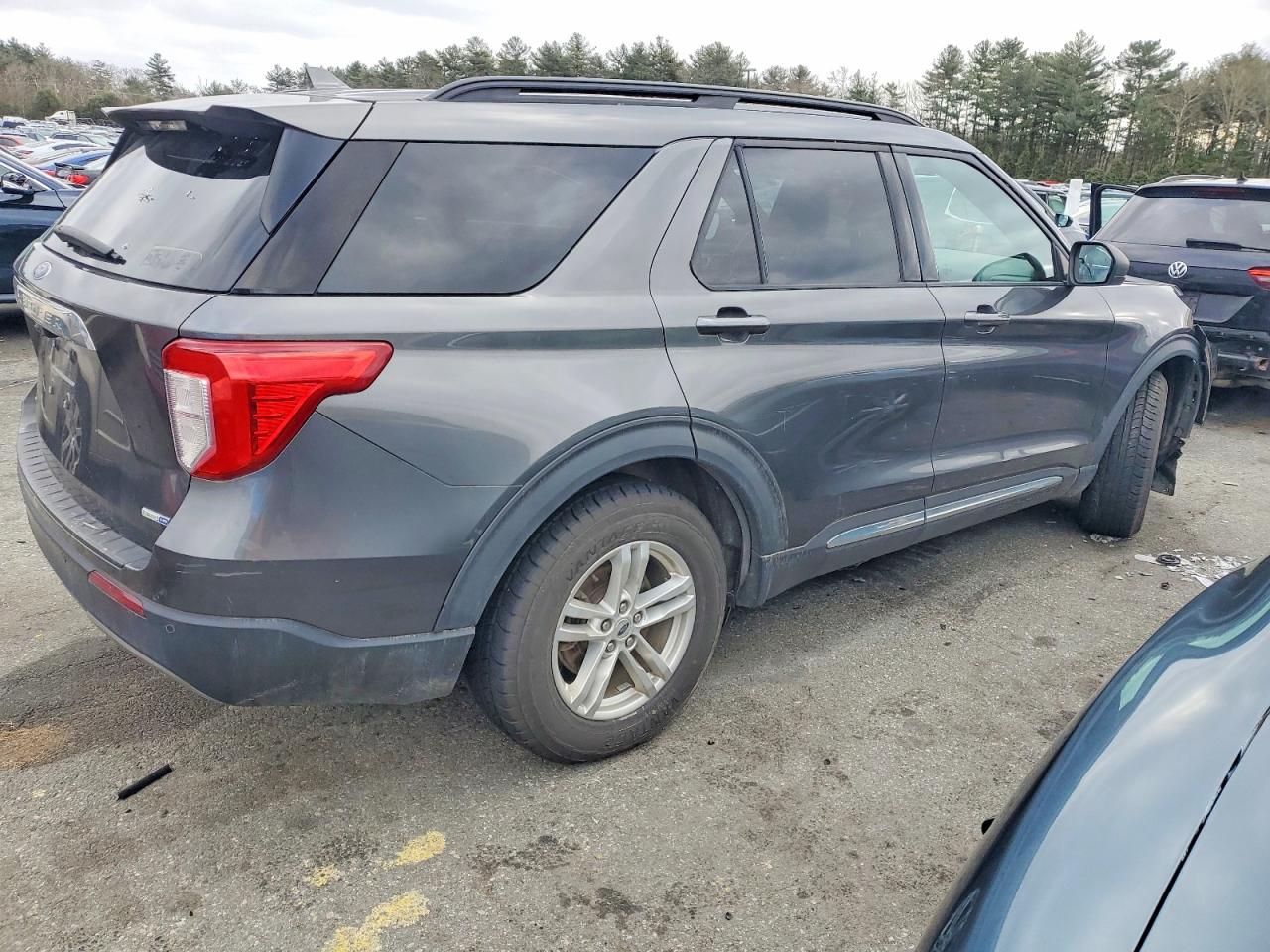 2020 FORD EXPLORER XLT photo 5