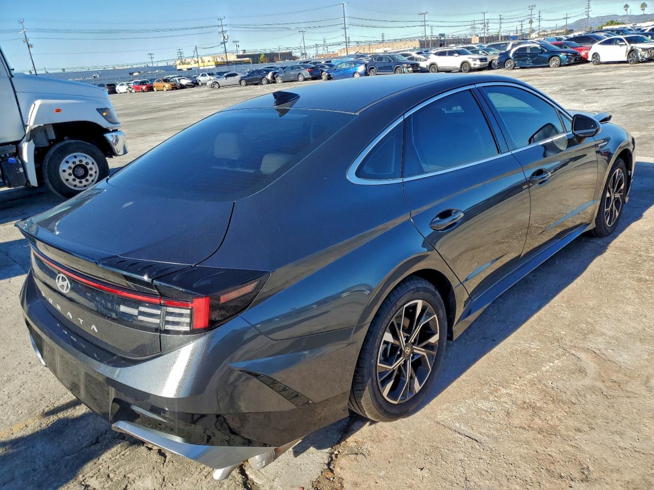 2024 HYUNDAI SONATA SEL photo 3