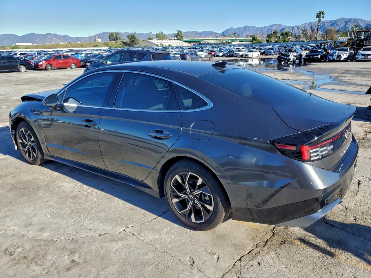2024 HYUNDAI SONATA SEL photo 2