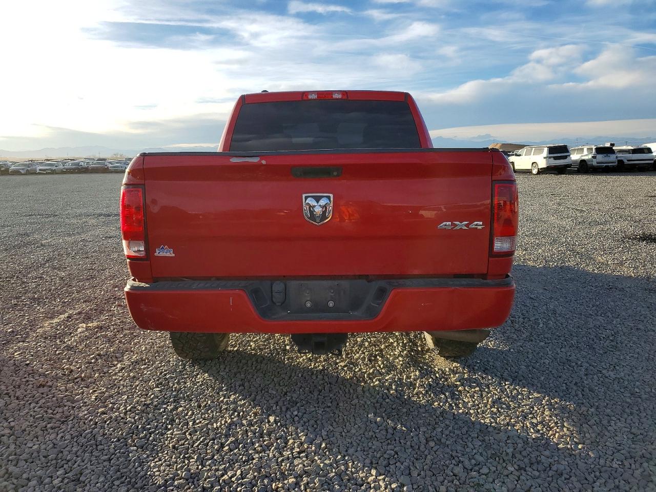 2017 RAM 1500 ST photo 6