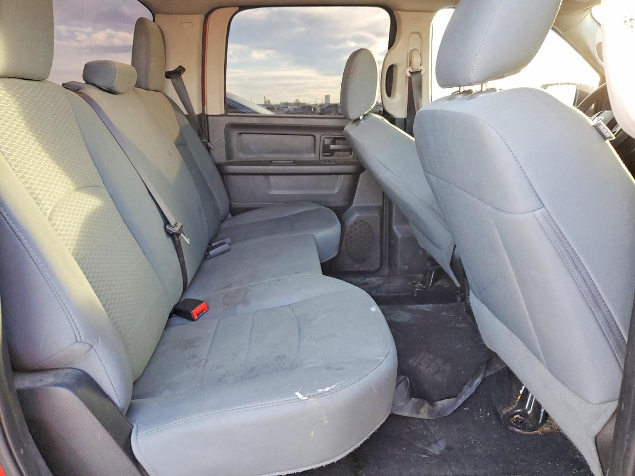 2017 RAM 1500 ST photo 10