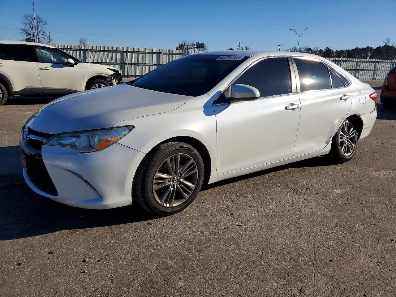 2016 TOYOTA CAMRY