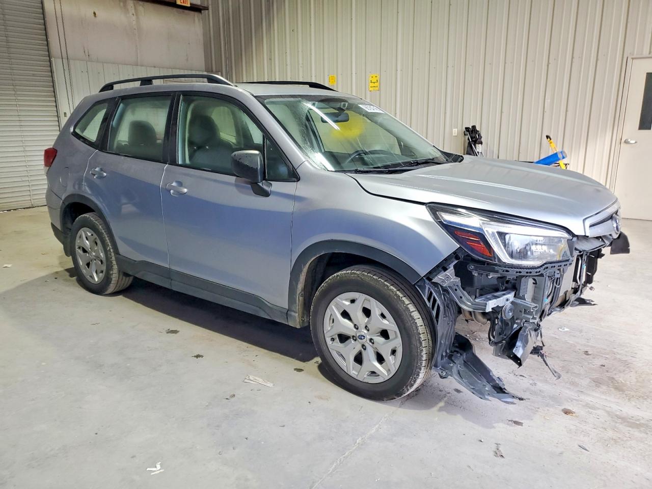 2021 SUBARU FORESTER photo 4