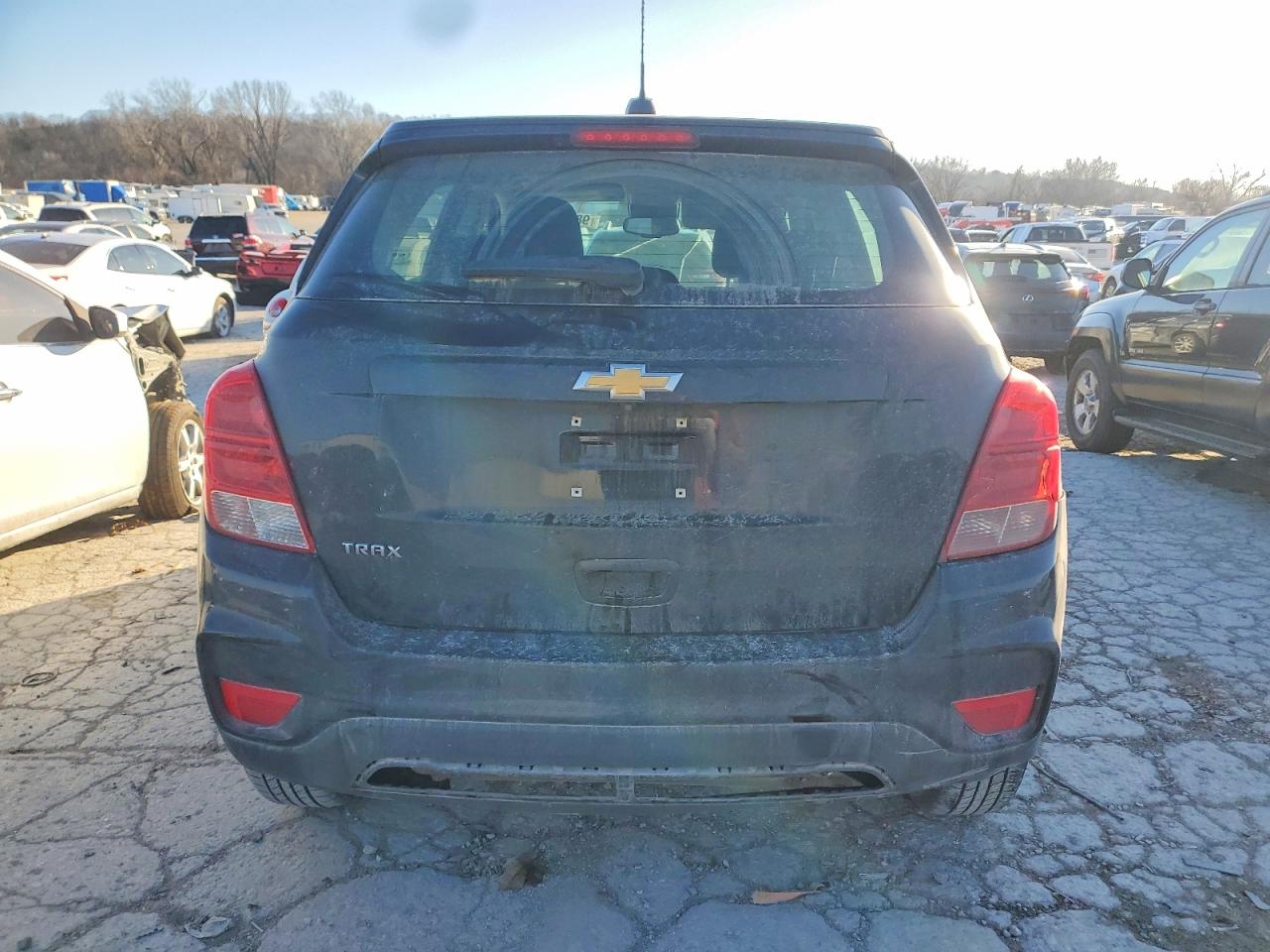 2020 CHEVROLET TRAX LS photo 6