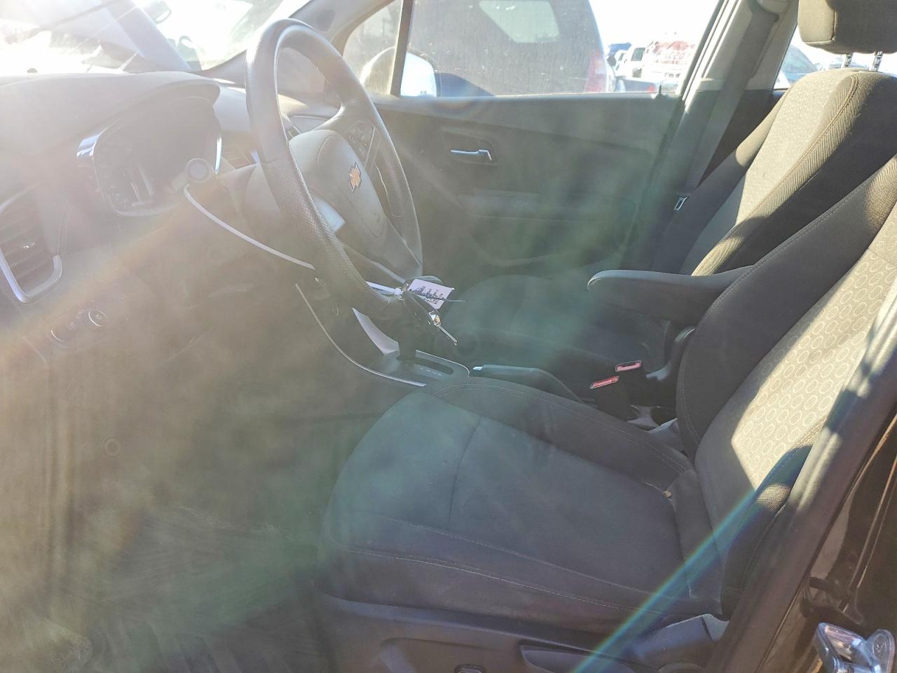 2020 CHEVROLET TRAX LS photo 7
