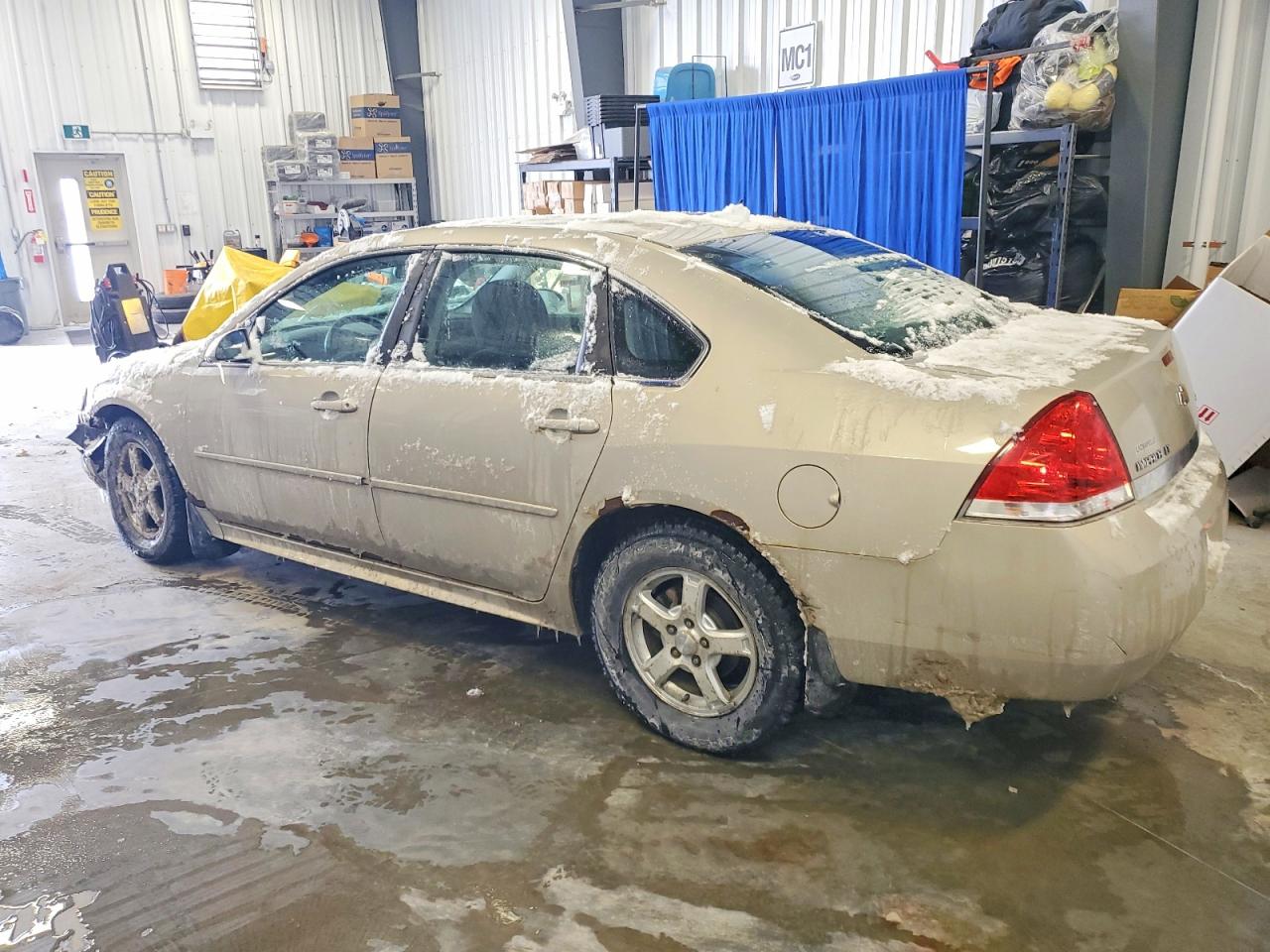 2011 CHEVROLET IMPALA LT photo 2