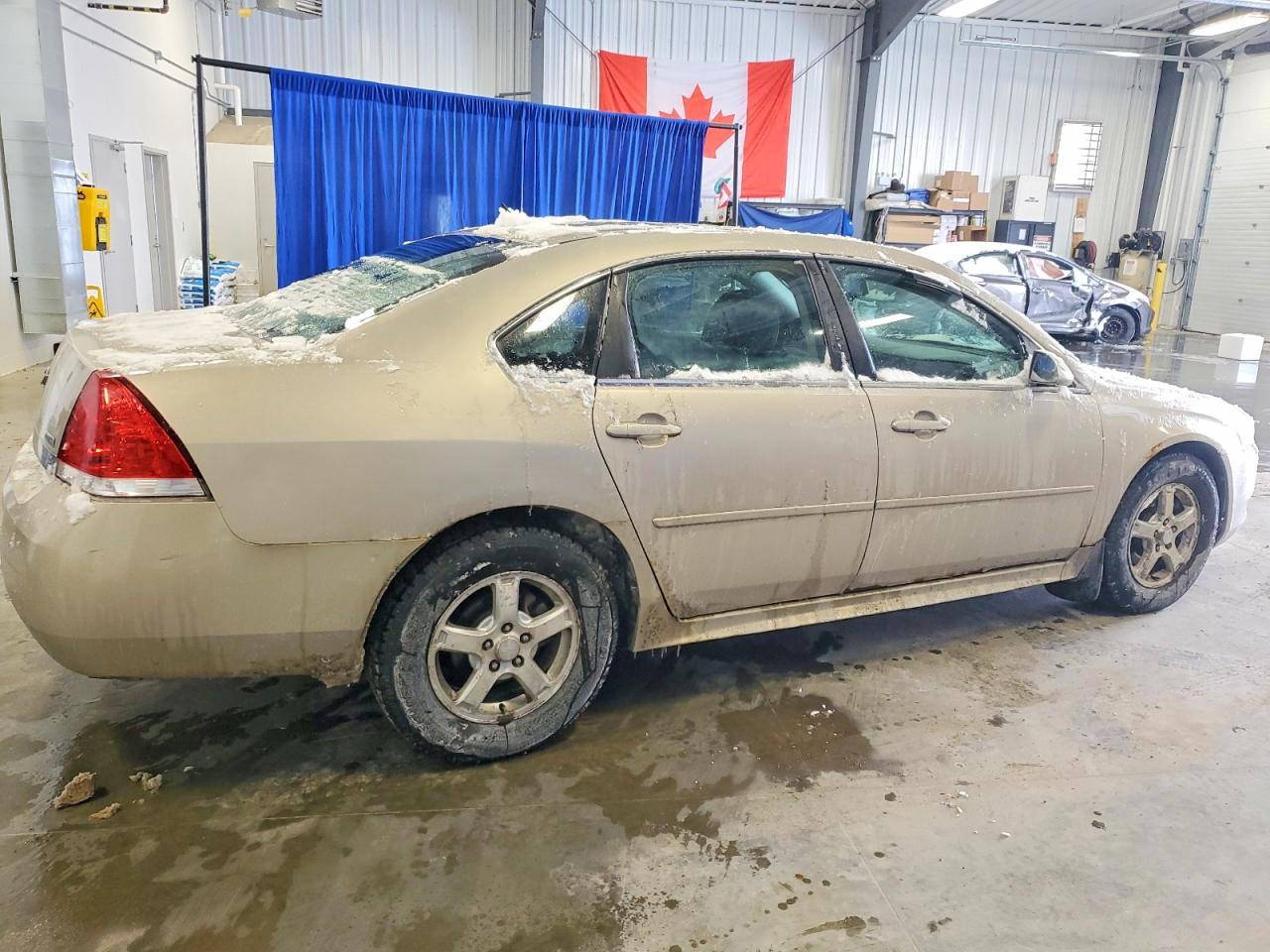 2011 CHEVROLET IMPALA LT photo 3