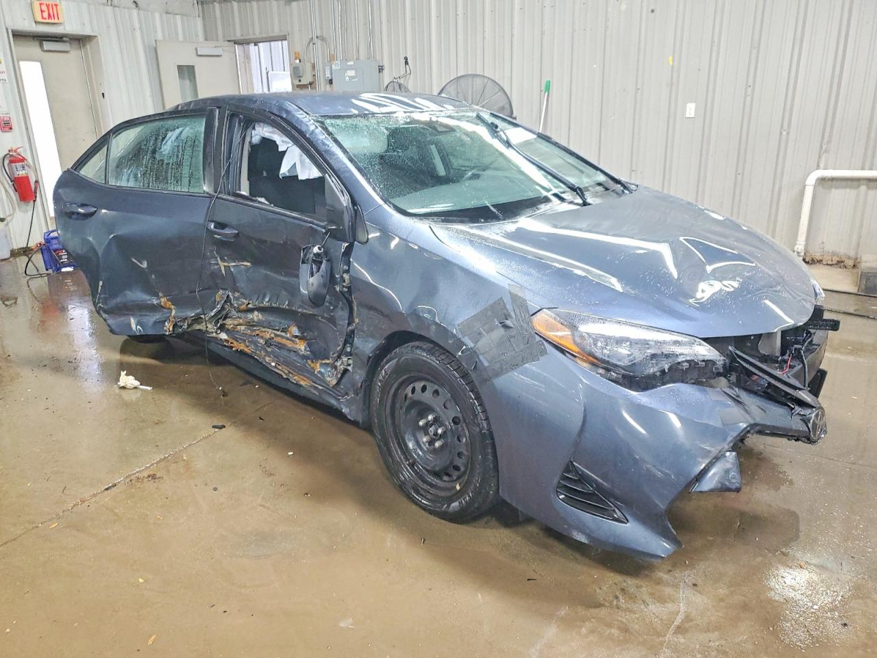 2019 TOYOTA COROLLA L photo 4