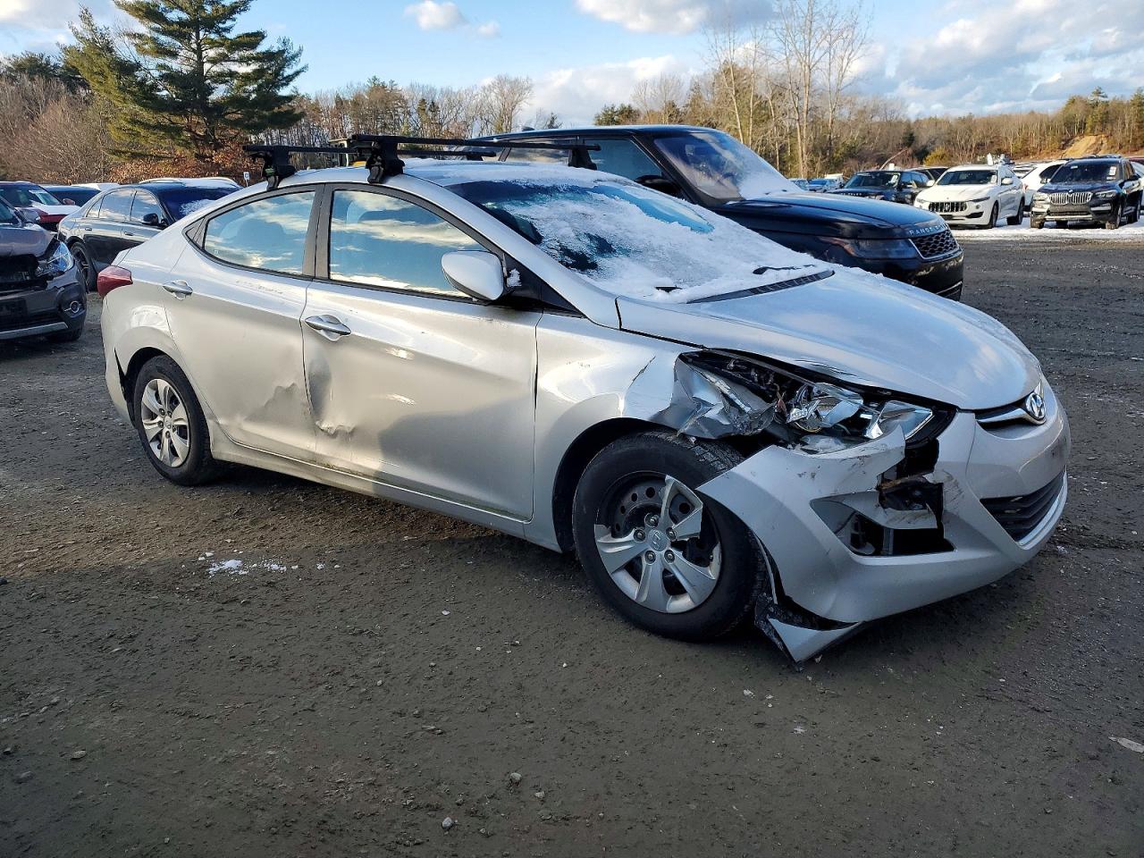 2016 HYUNDAI ELANTRA SE photo 10