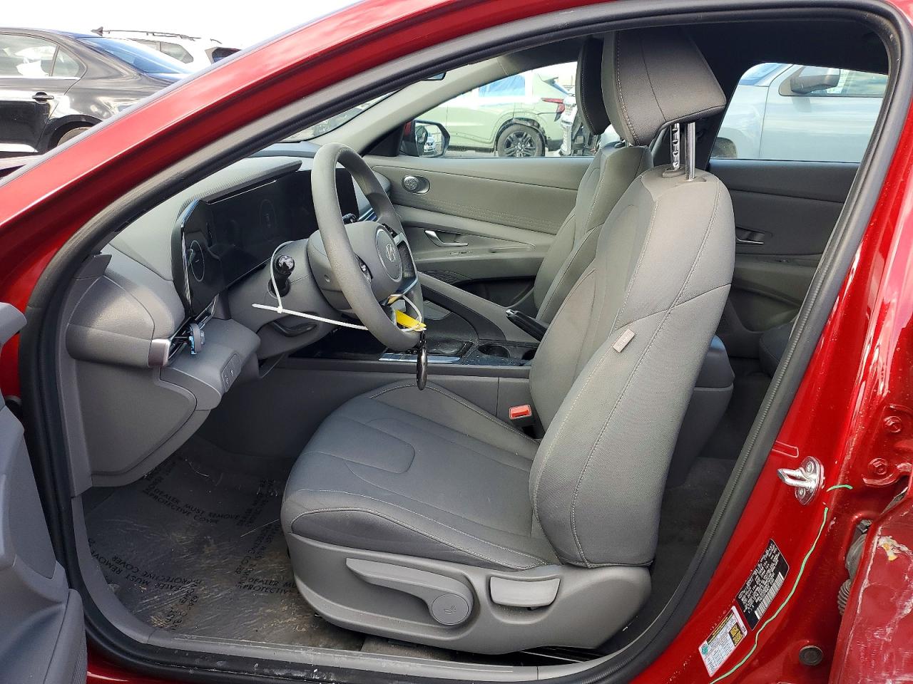 2024 HYUNDAI ELANTRA SEL photo 7