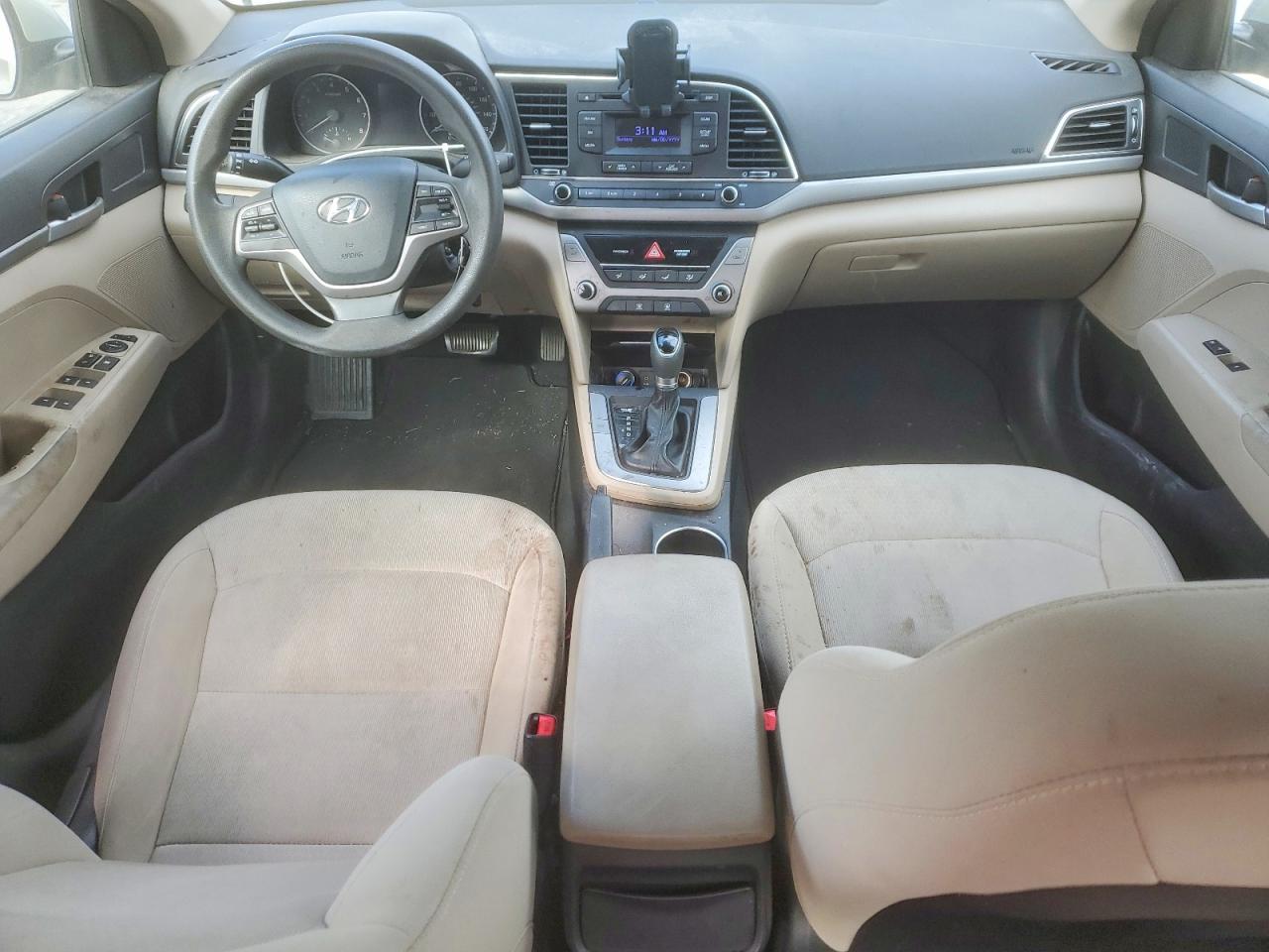 2017 HYUNDAI ELANTRA SE photo 8