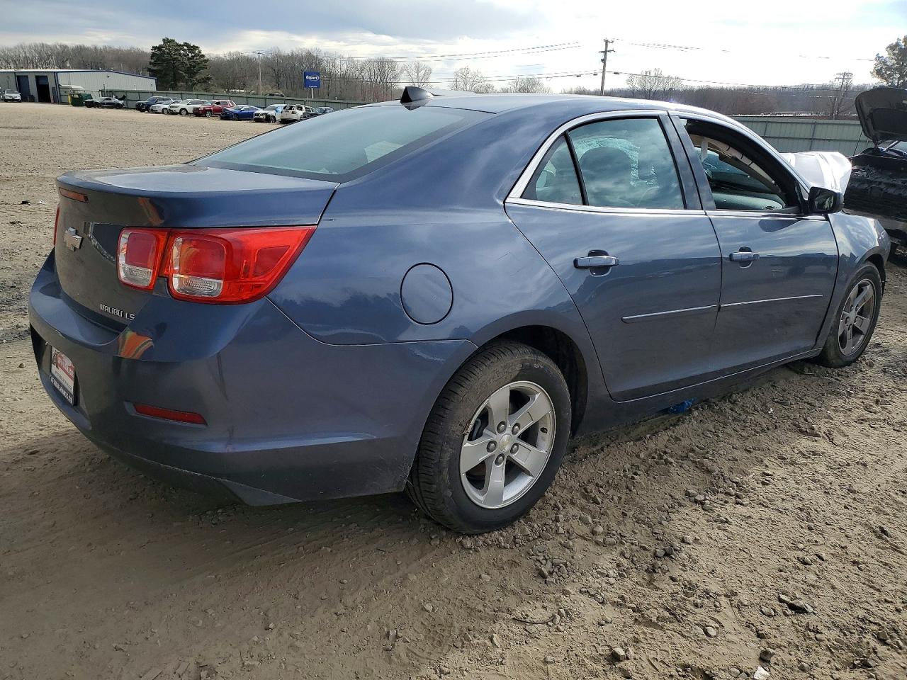 2014 CHEVROLET MALIBU LS photo 3