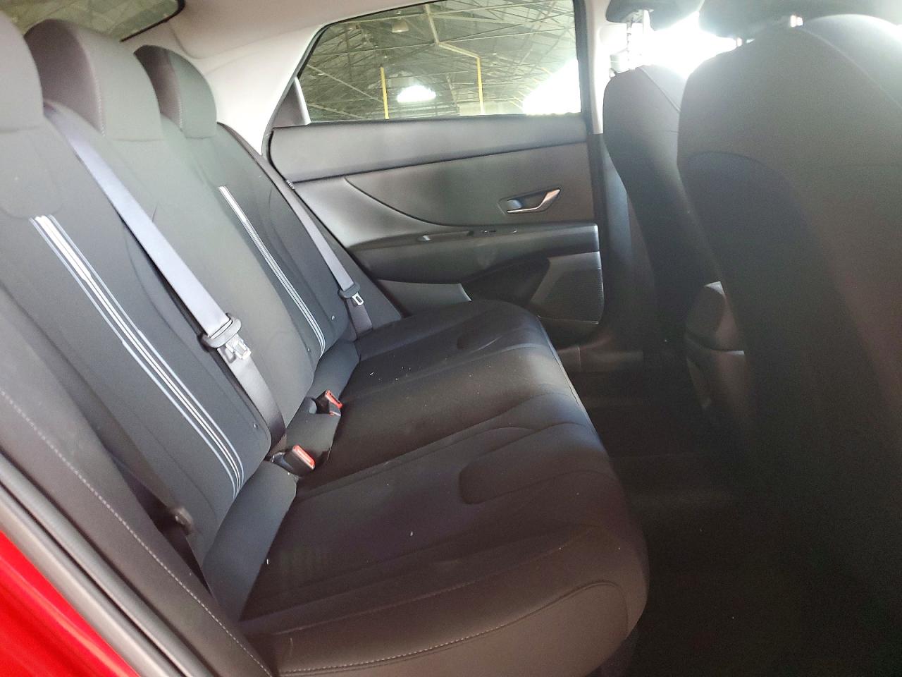 2025 HYUNDAI ELANTRA BLUE photo 10