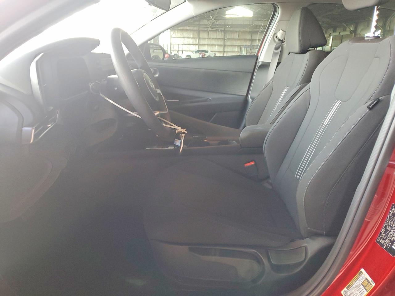 2025 HYUNDAI ELANTRA BLUE photo 7