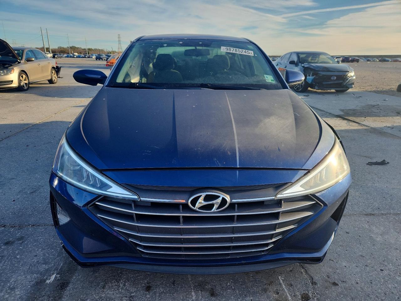 2019 HYUNDAI ELANTRA SE photo 5