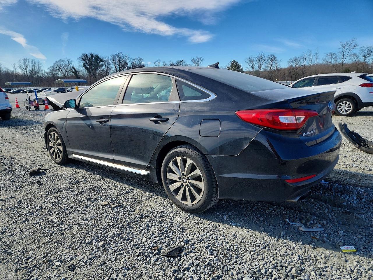 2015 HYUNDAI SONATA SPORT photo 2