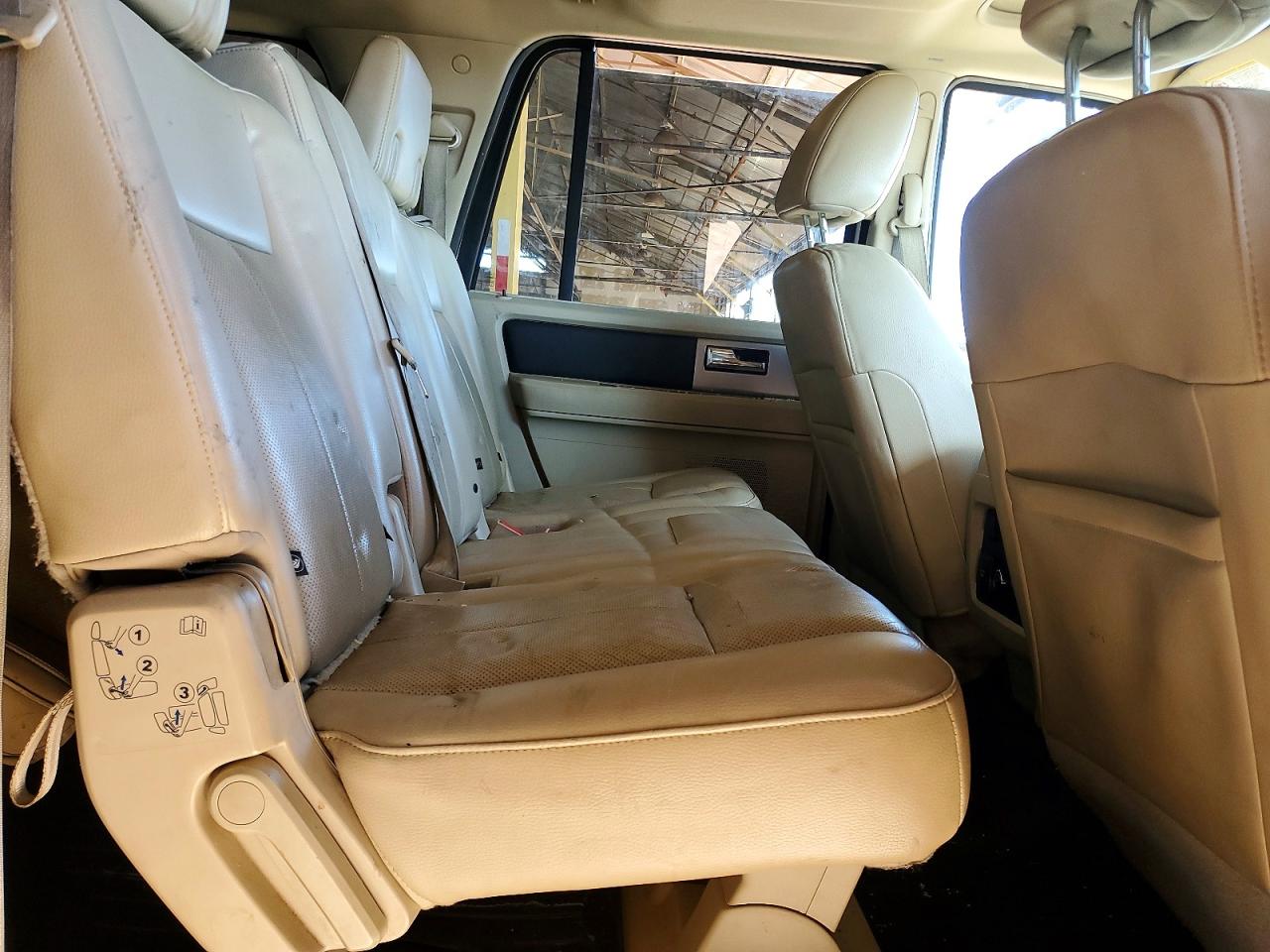 2017 FORD EXPEDITION EL XLT photo 11