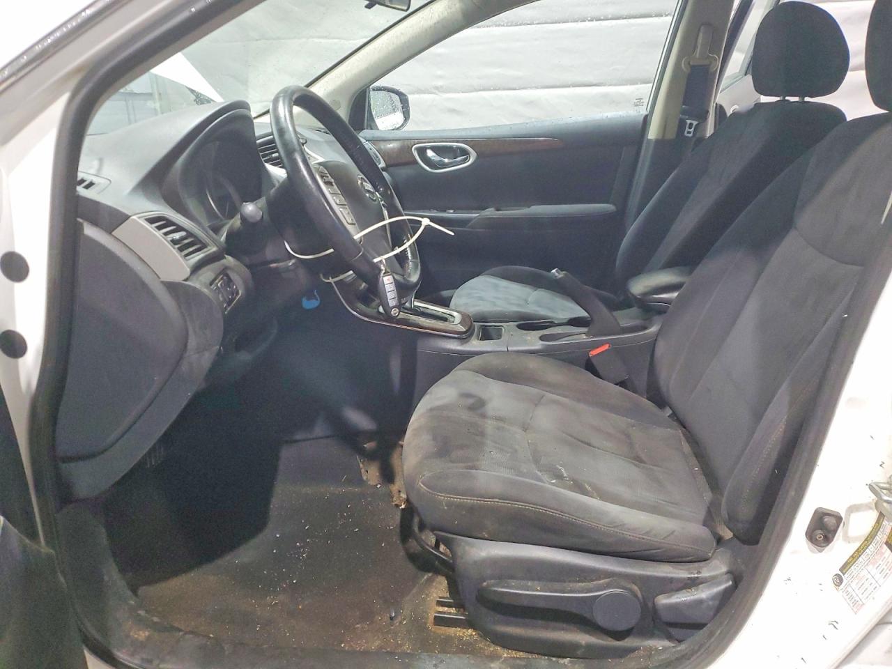 2013 NISSAN SENTRA S photo 7