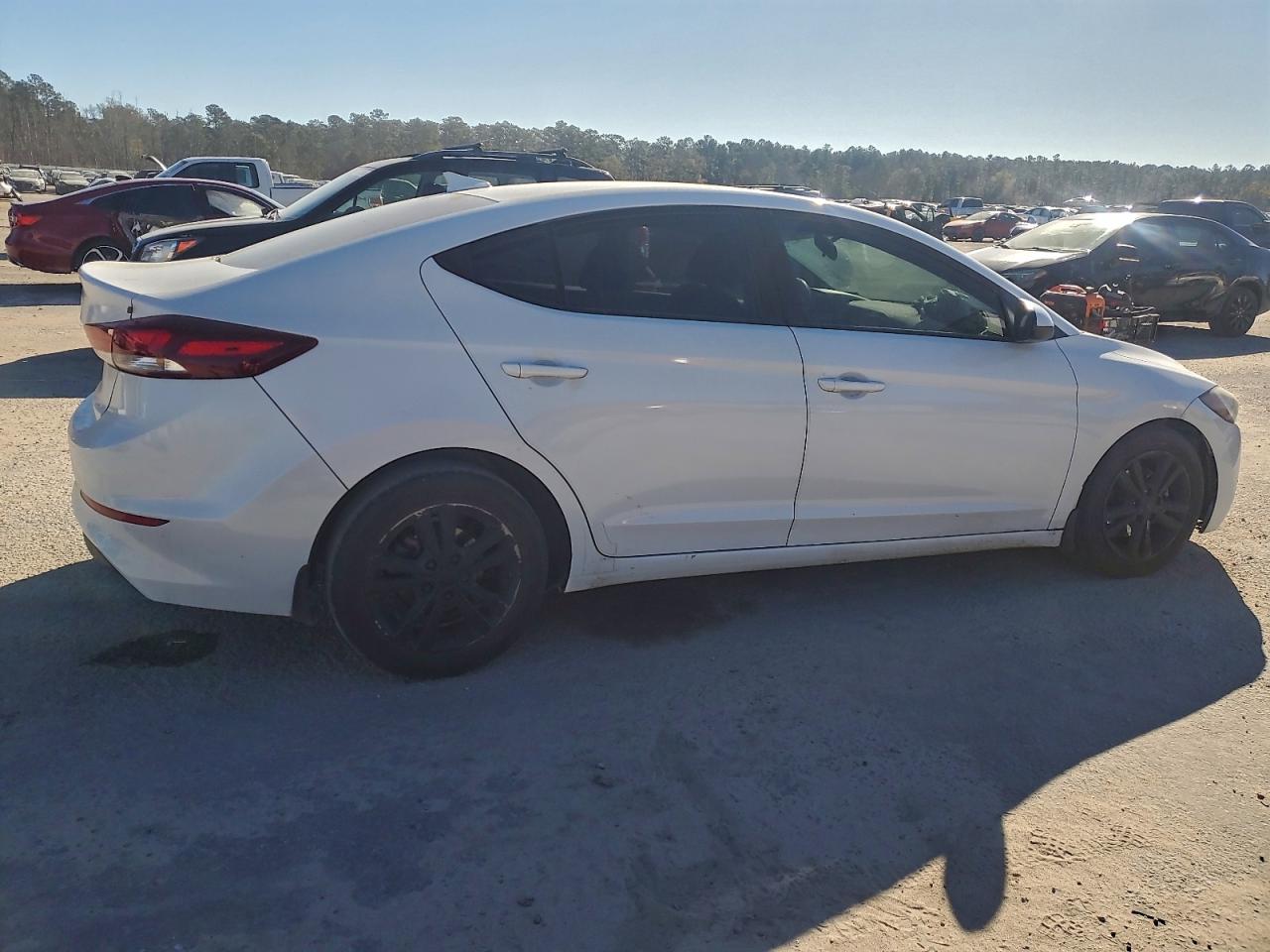 2018 HYUNDAI ELANTRA SEL photo 3
