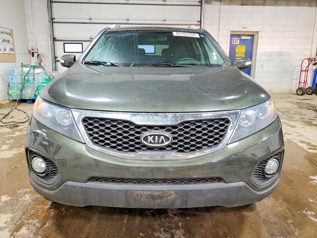 2013 KIA SORENTO LX photo 5