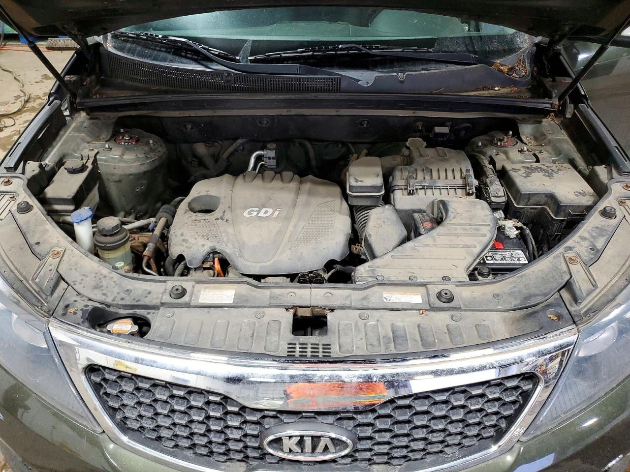 2013 KIA SORENTO LX photo 12