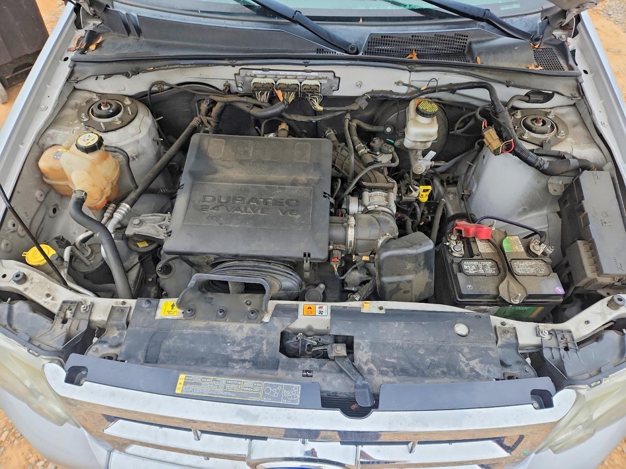 2011 FORD ESCAPE LIMITED photo 12