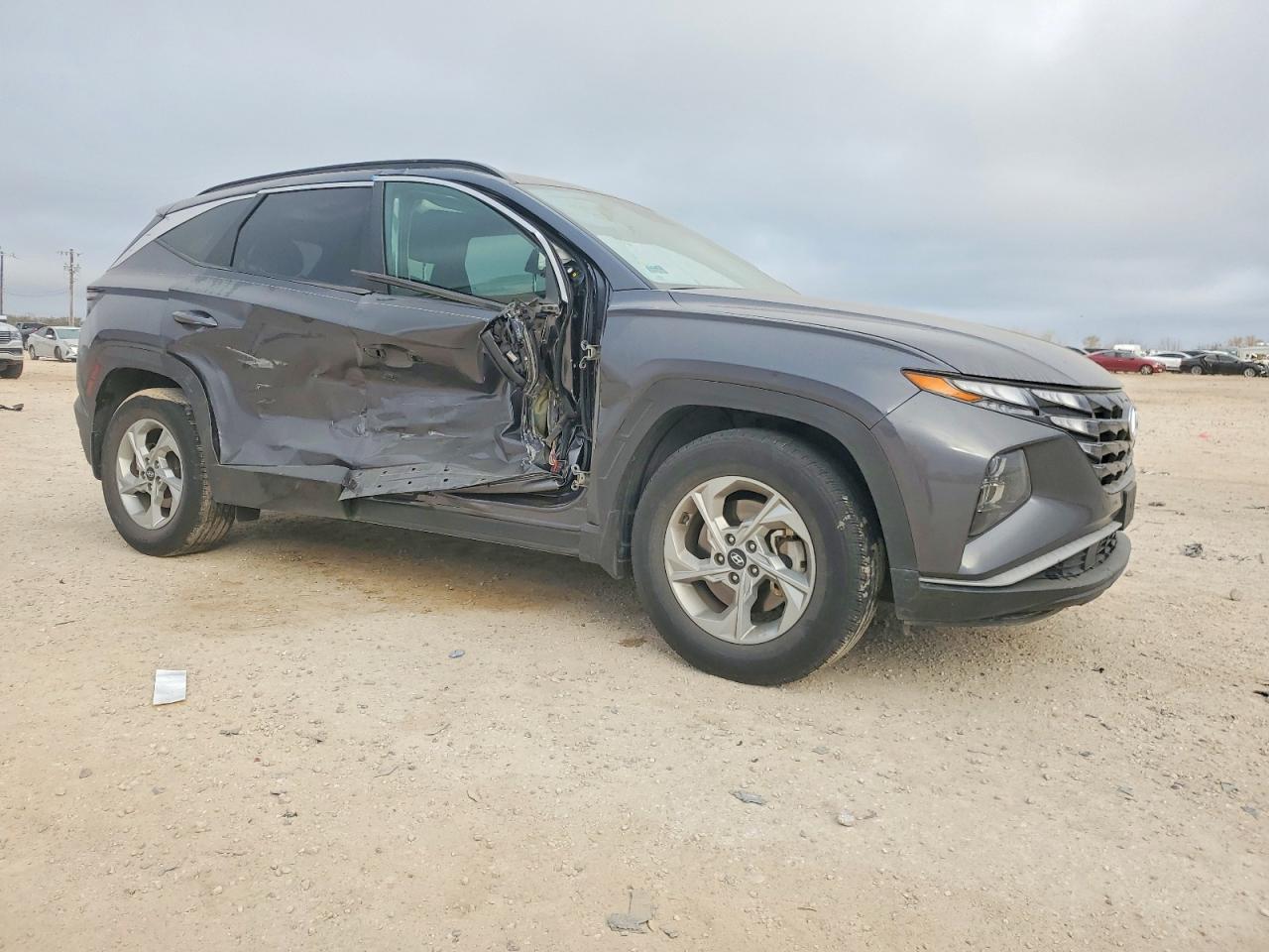 2022 HYUNDAI TUCSON SEL photo 4