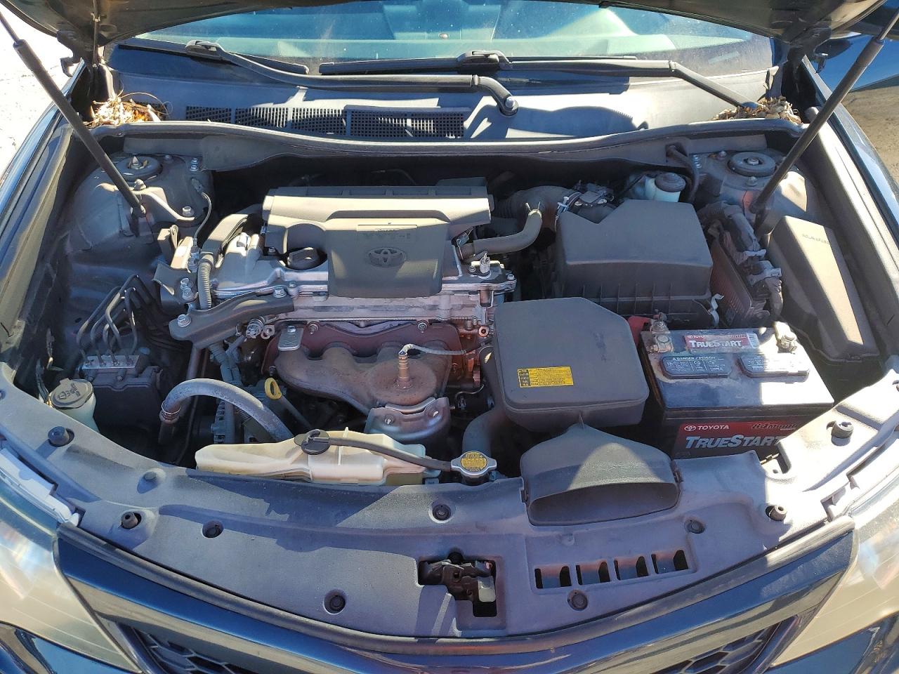 2013 TOYOTA CAMRY L photo 11