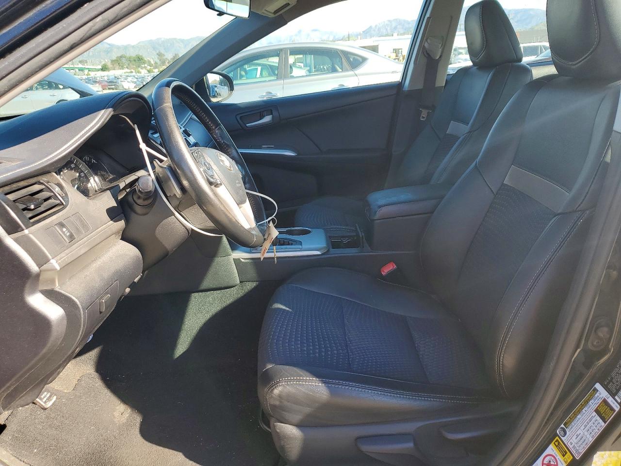 2013 TOYOTA CAMRY L photo 7