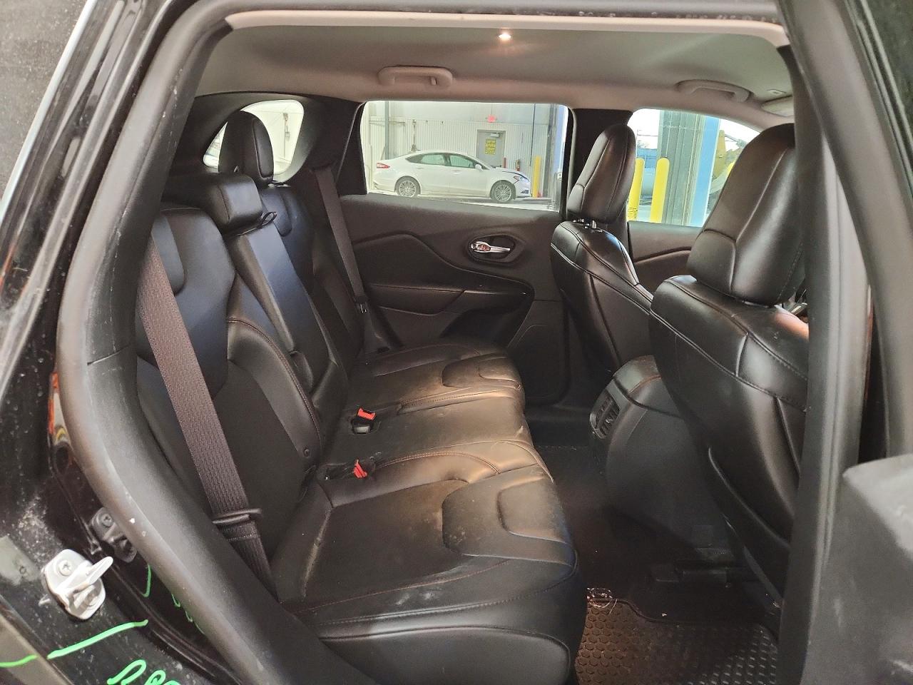 2019 JEEP CHEROKEE TRAILHAWK photo 11