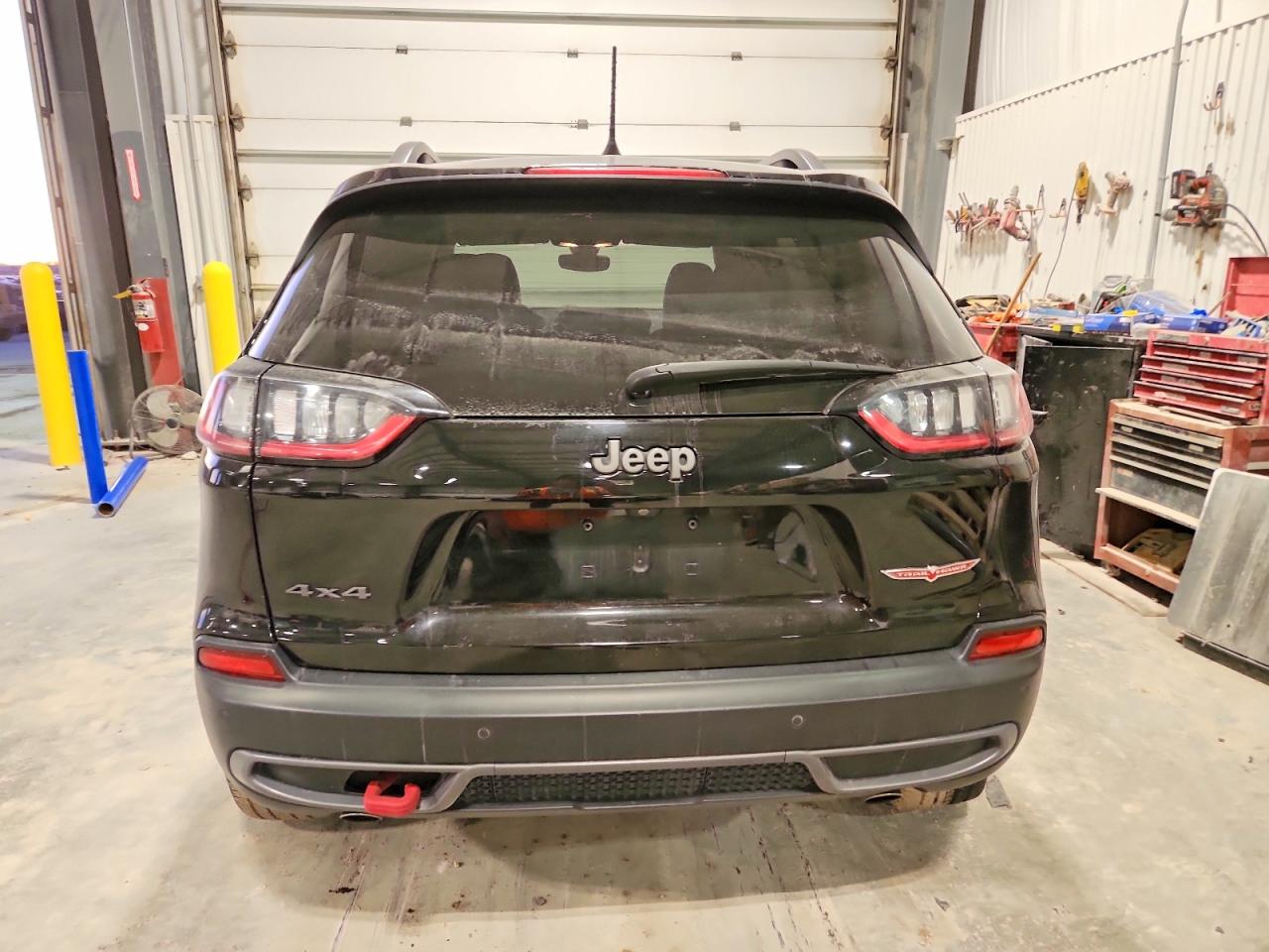 2019 JEEP CHEROKEE TRAILHAWK photo 6