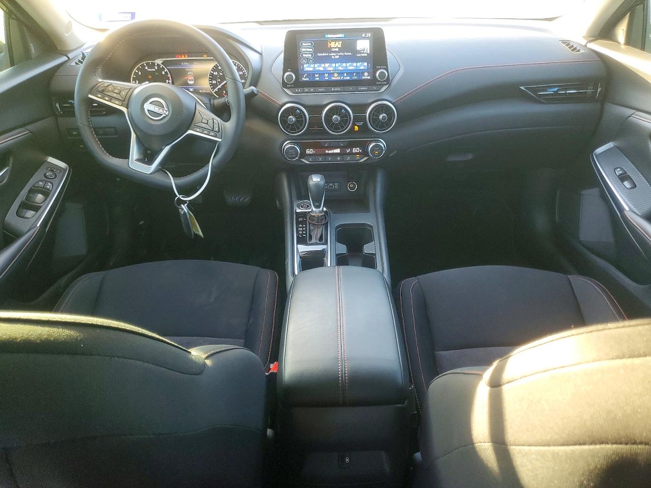 2025 NISSAN SENTRA SR photo 8