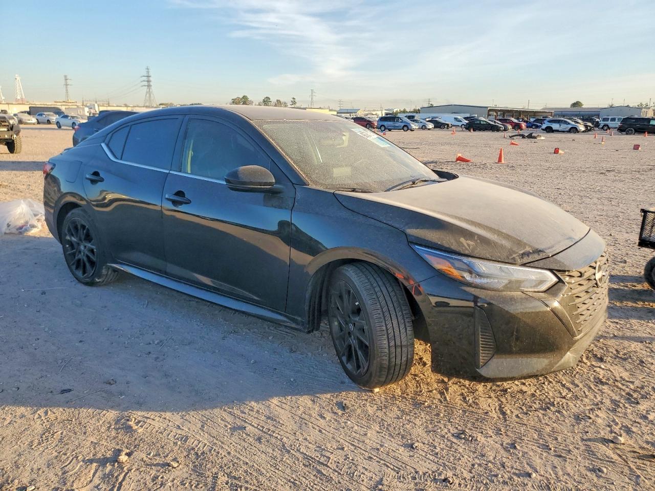 2025 NISSAN SENTRA SR photo 4
