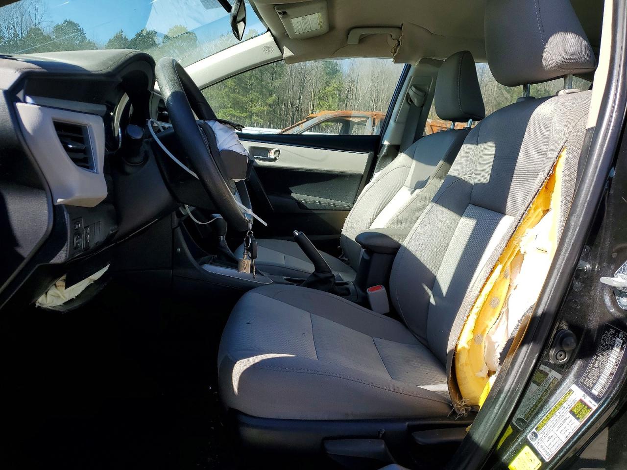 2015 TOYOTA COROLLA L photo 7