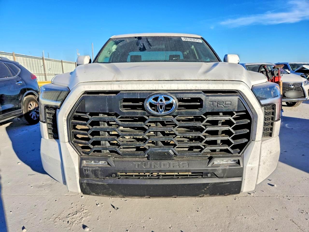 2024 TOYOTA TUNDRA CREWMAX SR photo 17