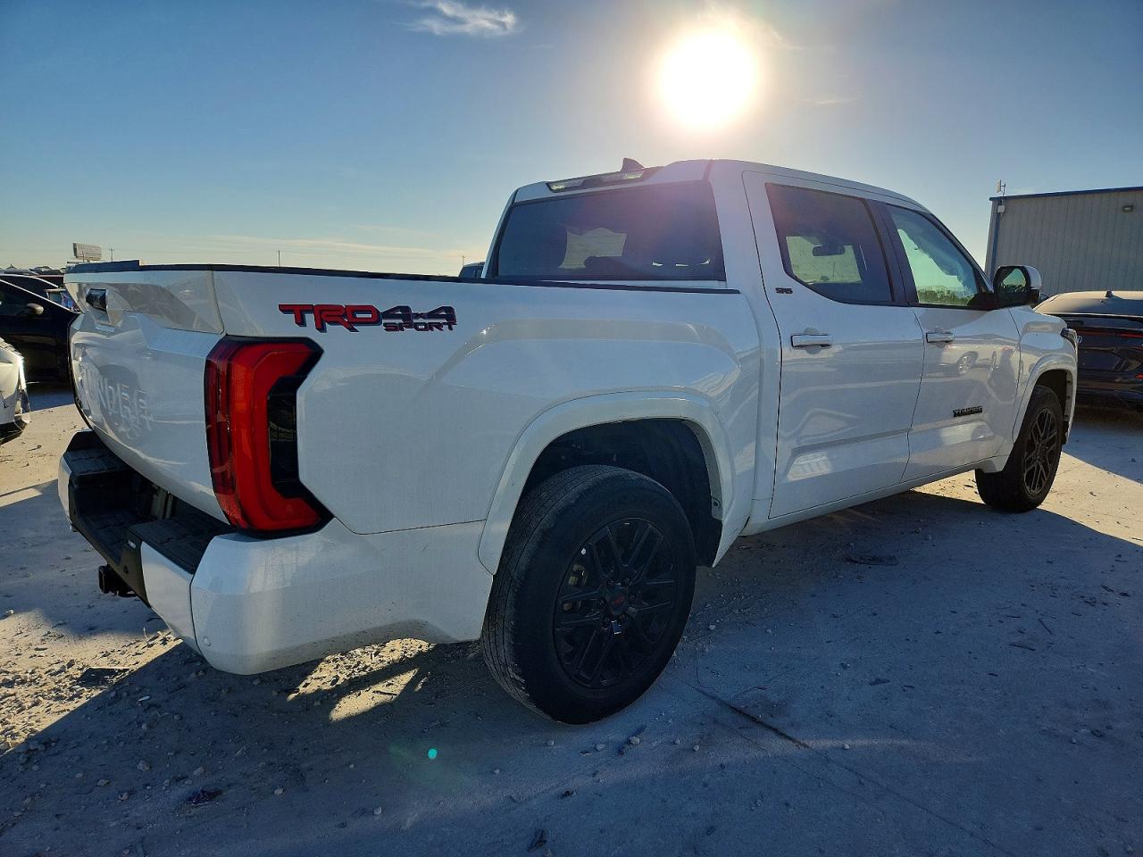 2024 TOYOTA TUNDRA CREWMAX SR photo 9
