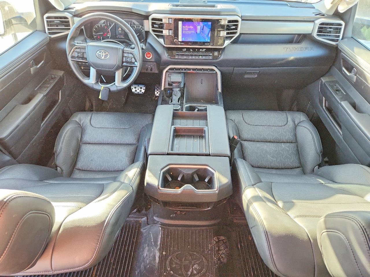 2024 TOYOTA TUNDRA CREWMAX SR photo 29