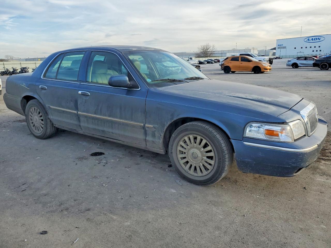 2008 MERCURY GRAND MARQUIS LS photo 4