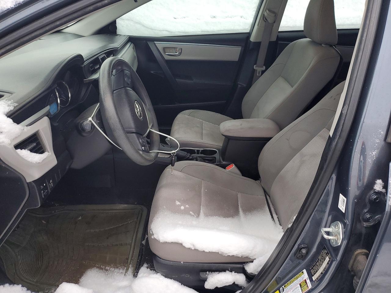 2015 TOYOTA COROLLA L photo 7