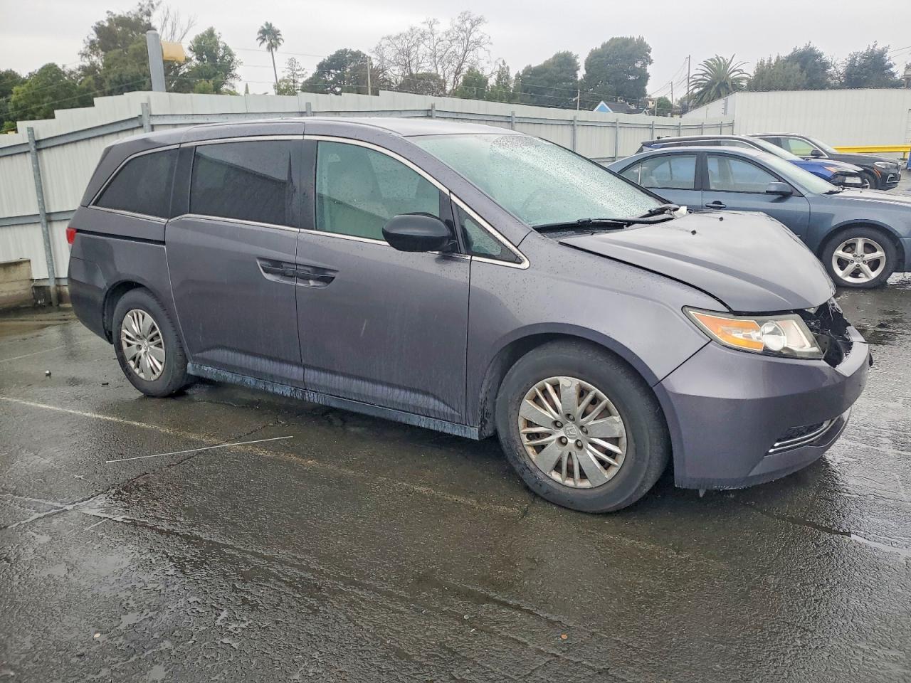 2016 HONDA ODYSSEY LX photo 4