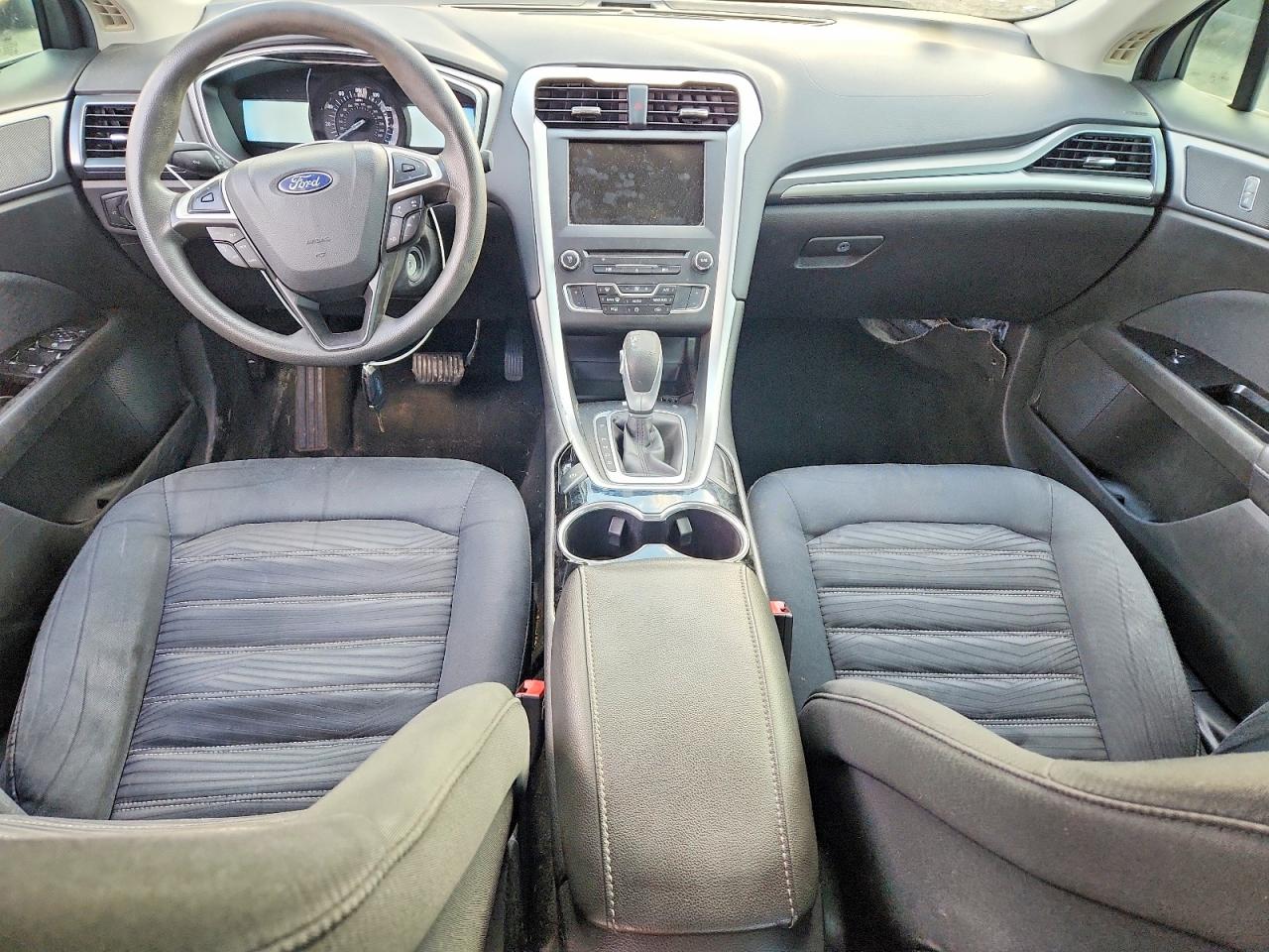 2016 FORD FUSION SE photo 8
