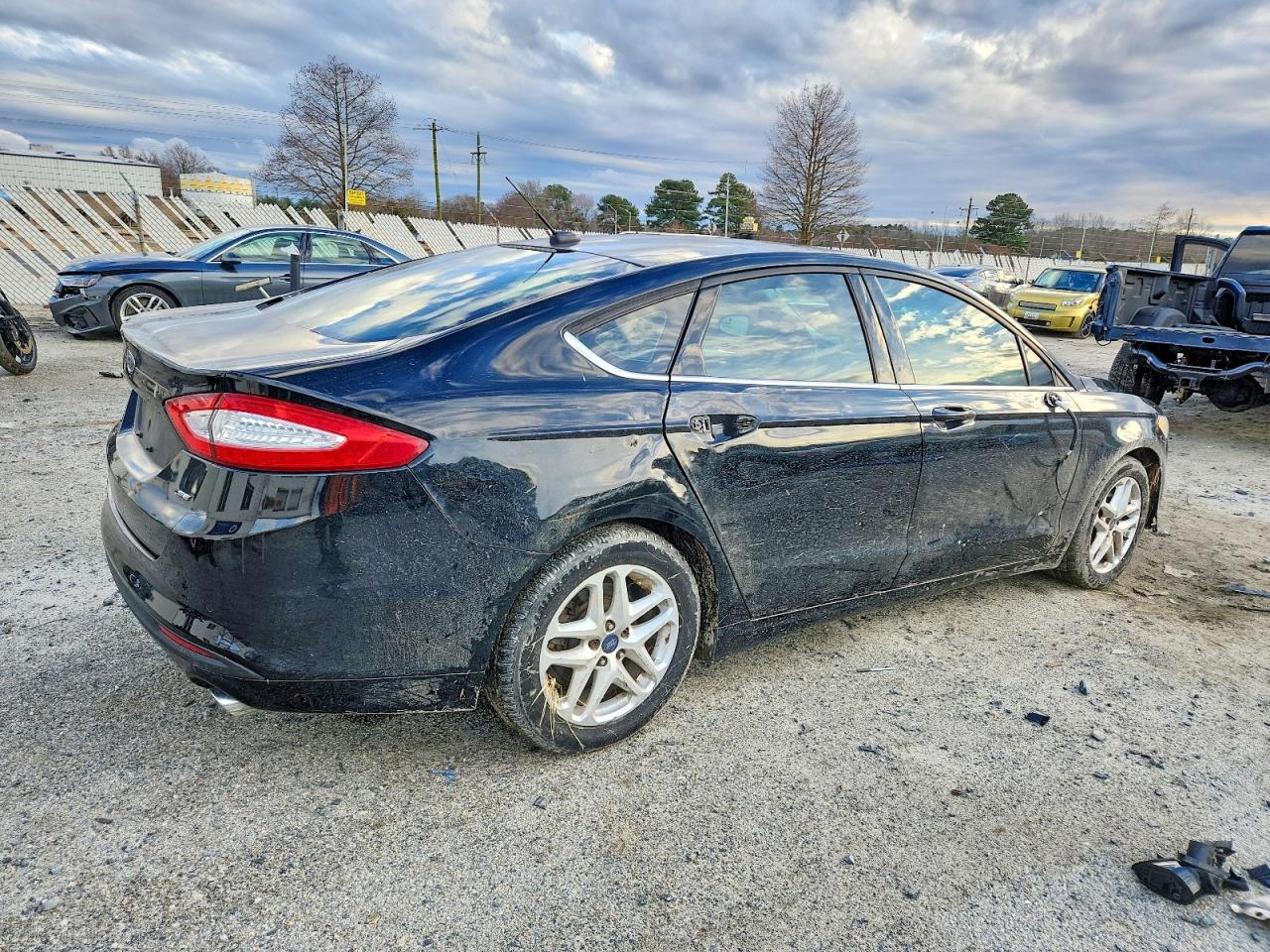 2016 FORD FUSION SE photo 3
