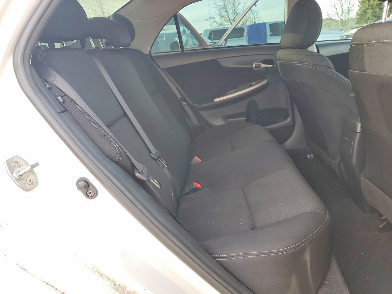 2013 TOYOTA COROLLA BASE photo 10